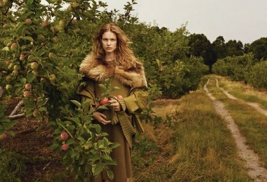 Natalia-Vodianova-By-Annie-Leibovitz-For-Us-Vogue-October-2014-1-600x408