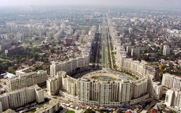 bucuresti-piata-al-iulia1