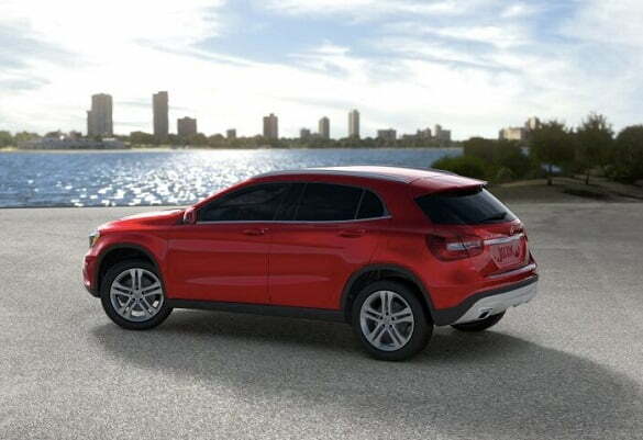 MERCEDES GLA 250 SUV 3