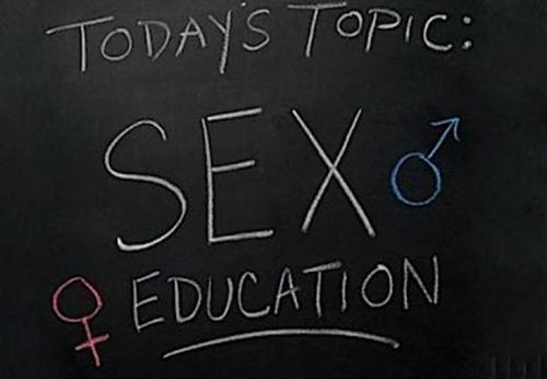 este-nevoie-de-educatie-sexuala-scoli